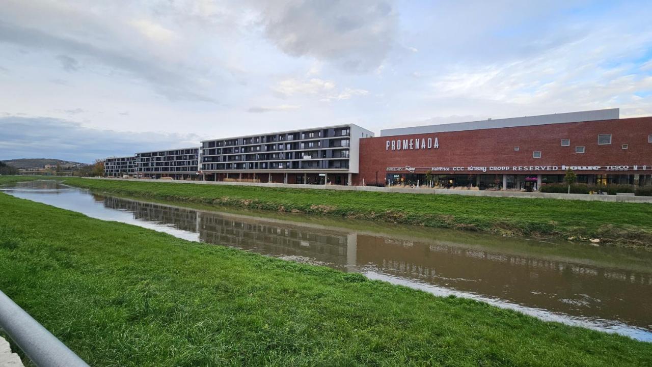 Apartman Promenada Нитра Экстерьер фото